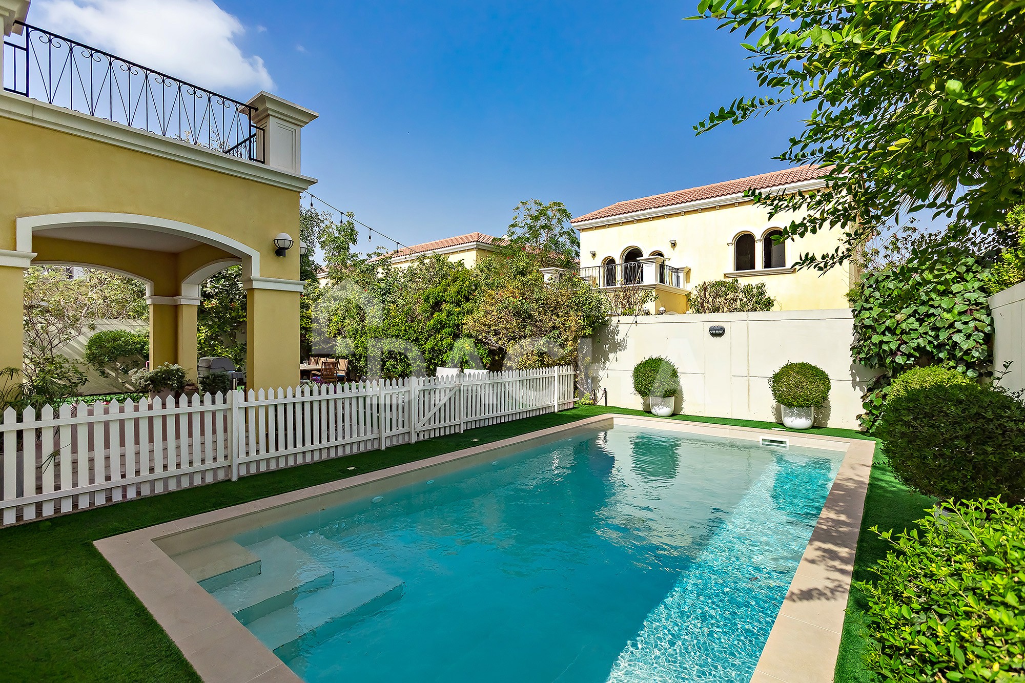 3 BR Large | Private Pool | Lowest on the Market