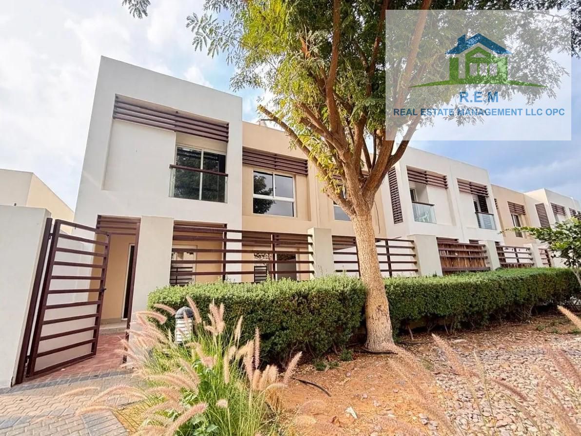 Flamingo phase 1 / close to swimming pool / 3Bedroom + Maidsroom