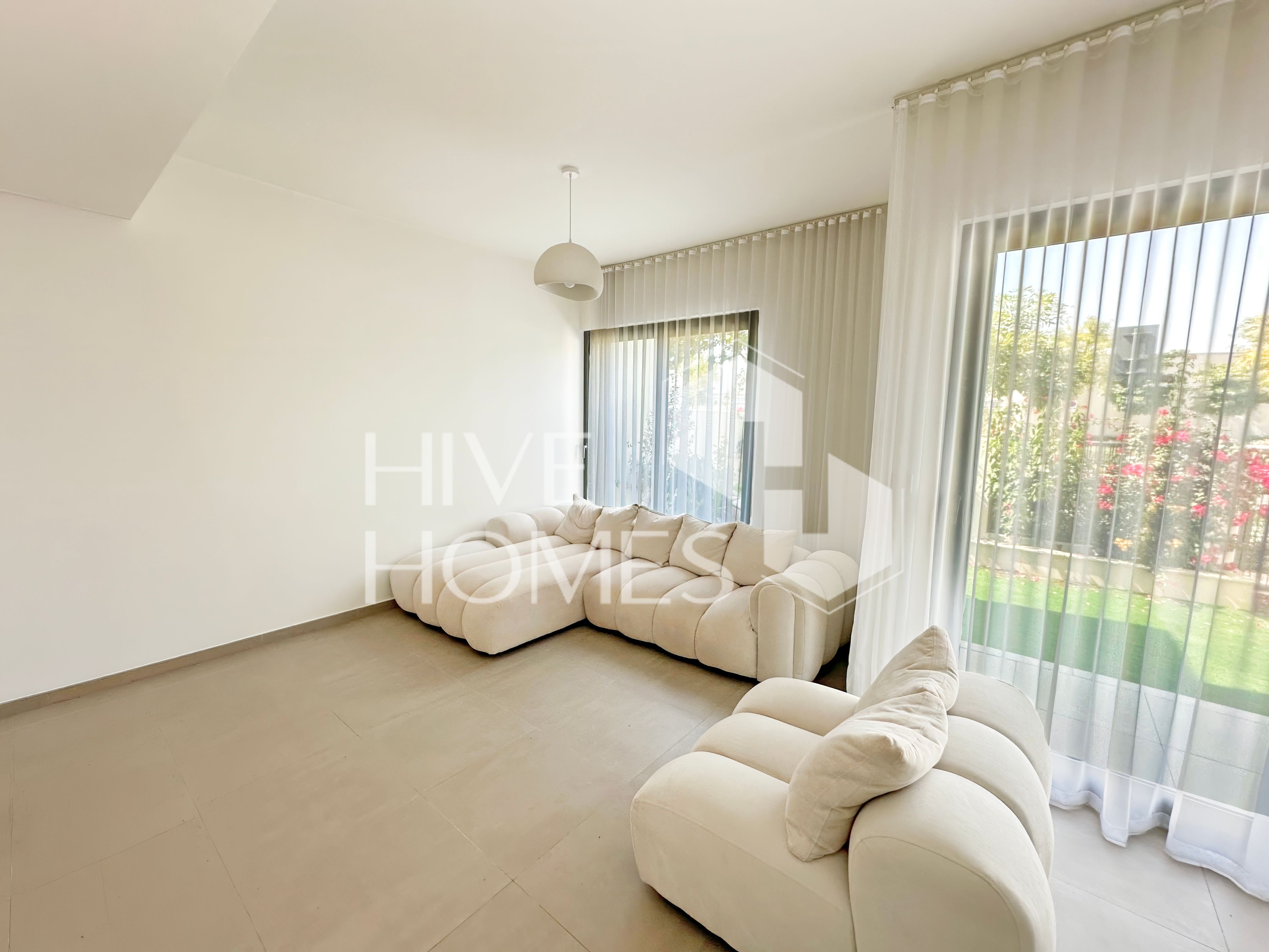 Single Row | Family-Friendly Community | Big Layout