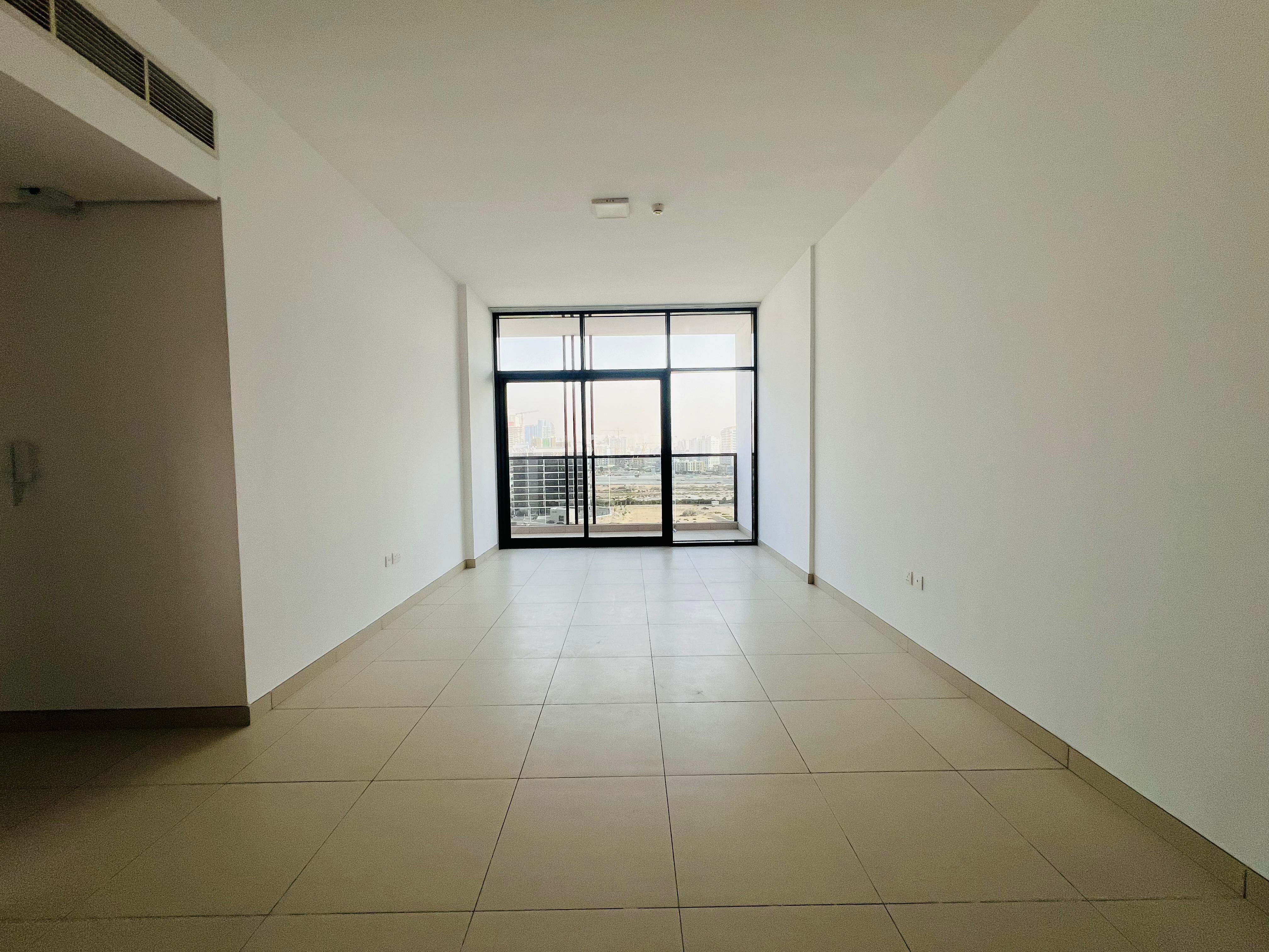 LUXURY LIVING SPACIOUS 2 BEDROOMS WITH 2 BATHROOMS GYM POOL PARKING FREE ON PRIME LOCATION CONTACT US NOW