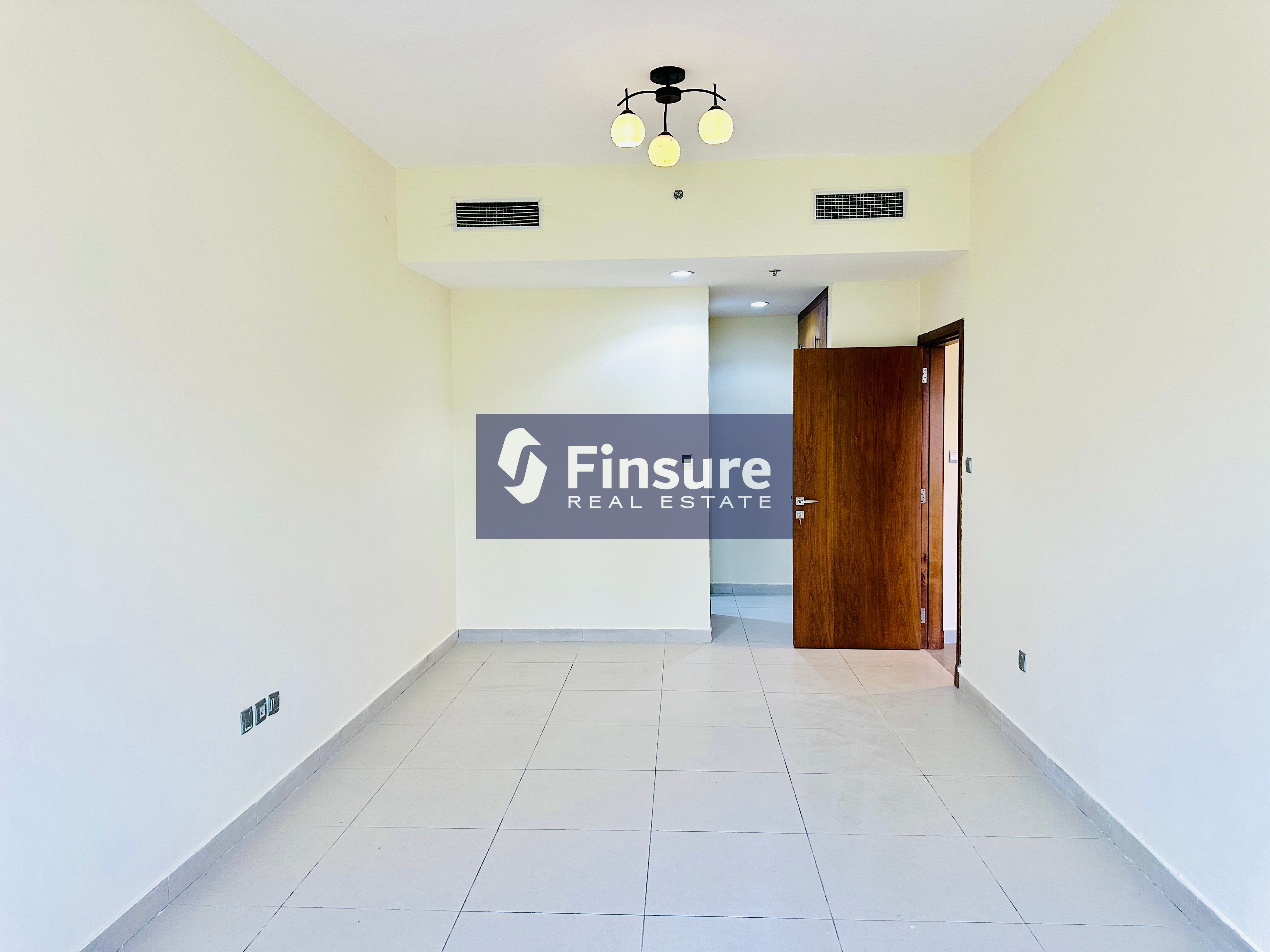 Elegant 2 BR | Swimming Pool