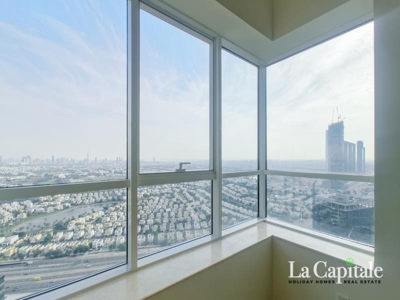 Well-Maintained | Panoramic View | High Floor