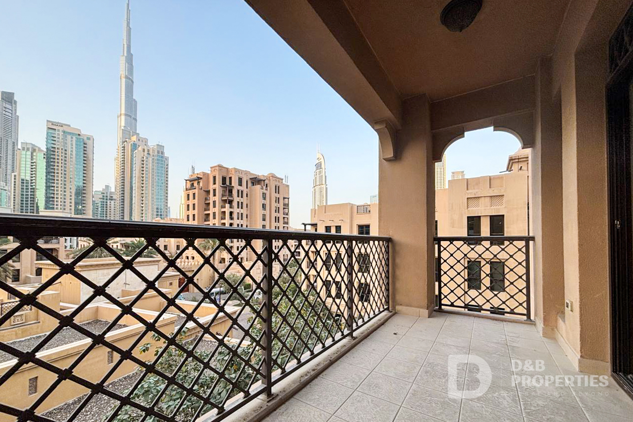BURJ KHALIFA VIEW | FURNISHED | READY TO MOVE