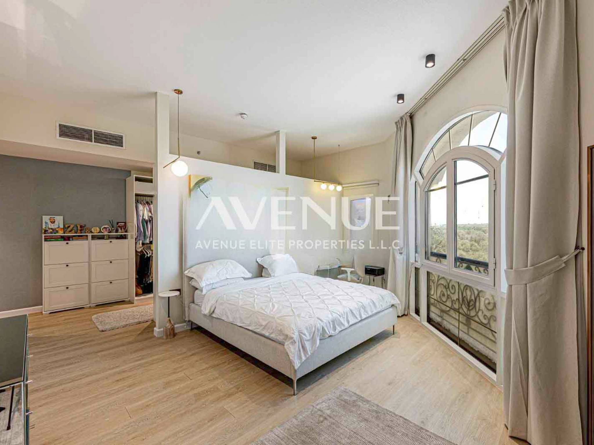 Upgraded | Park View | Exclusive