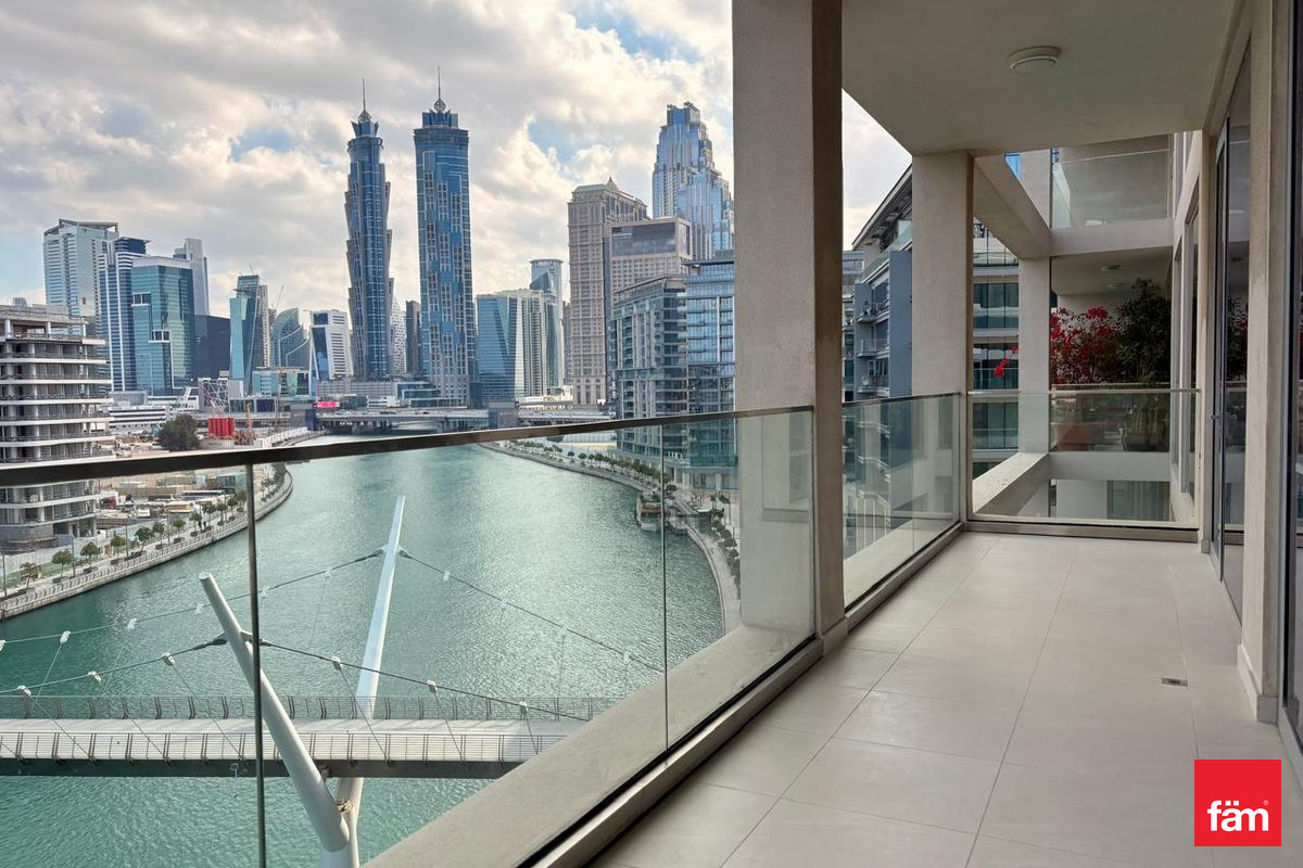 Stunning 2 Bd + Maid | Full Canal View | Huge Balc