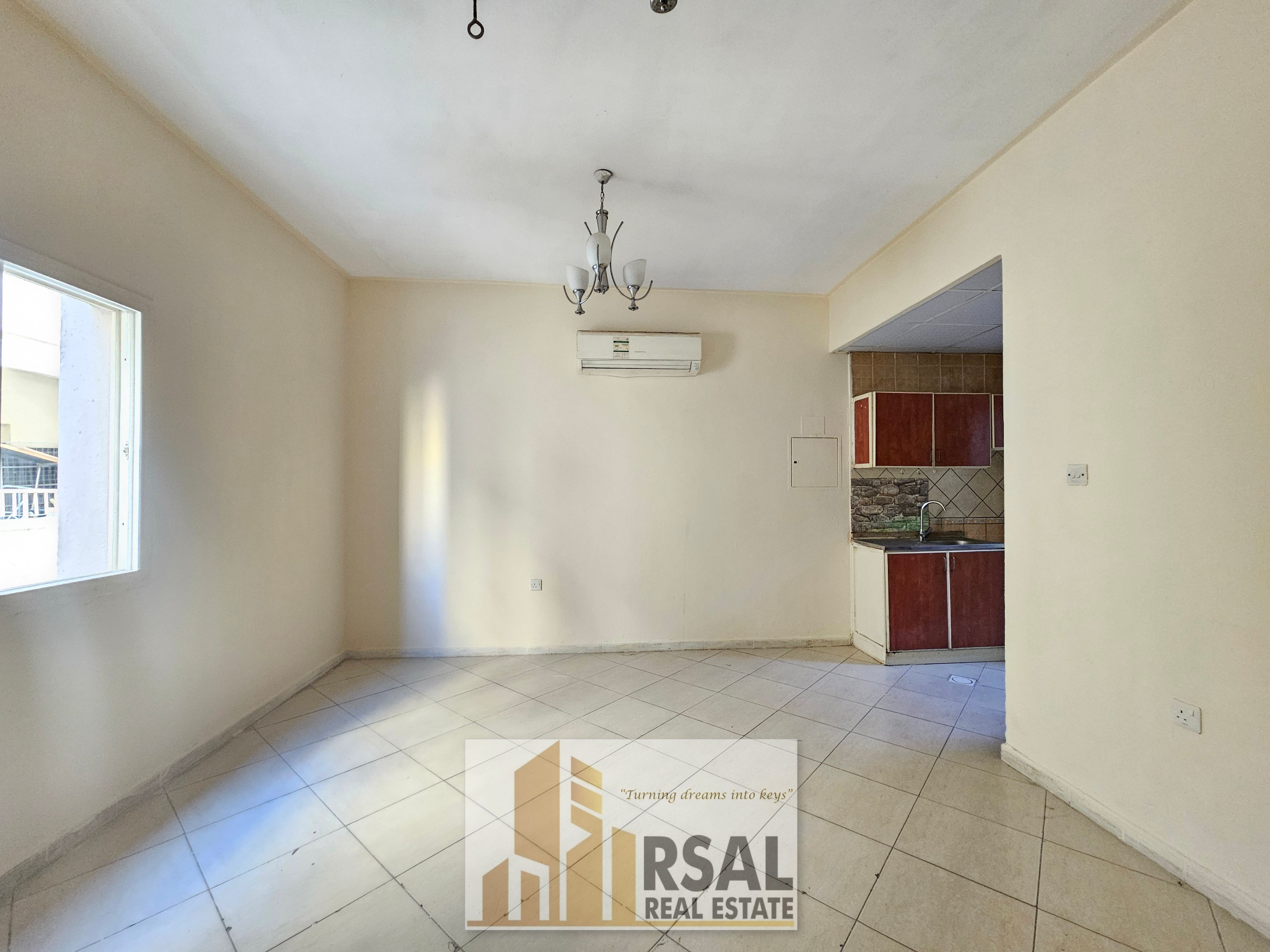 Lavish family Studio/ Close kitchen/Ready to move/EASY Payment/Near to Mango Market University Area