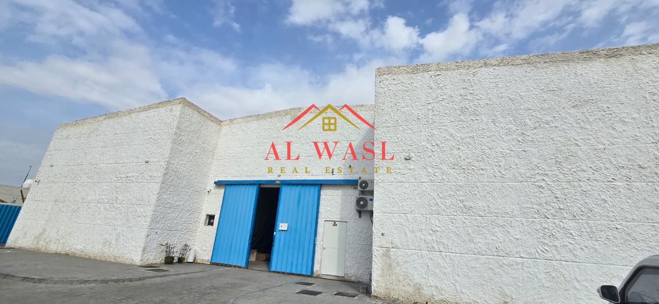 Excellent investment opportunity in Sharjah – Al Sajaa (Al Hano Al Jaded) industrial area.