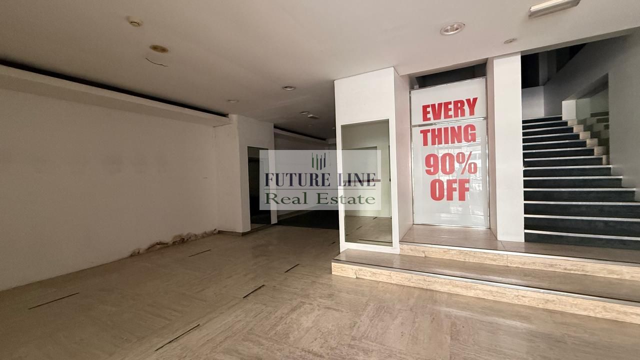 GROUND+MEZZANINE RETAIL SHOP SUITABLE FOR TEXTILE