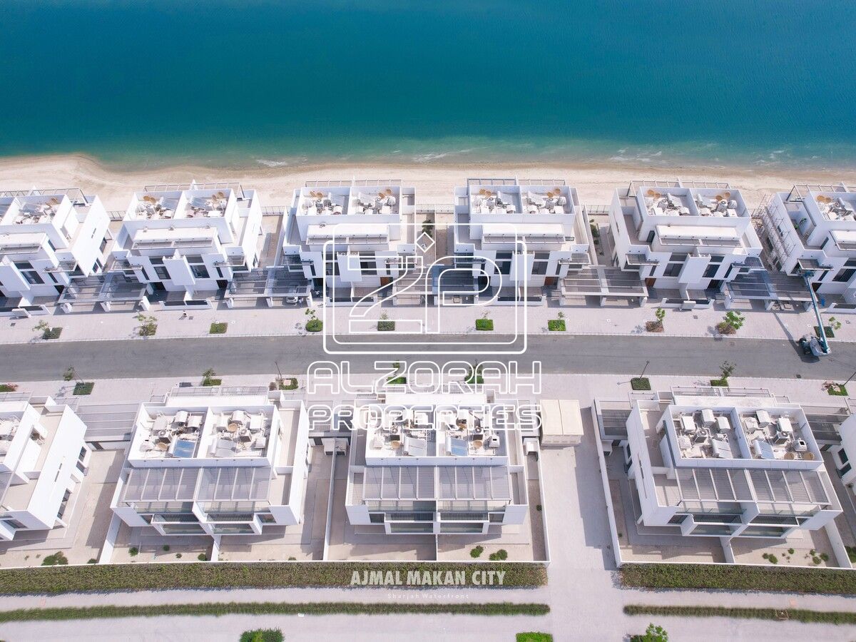 Family Waterfront Villas at Sun Island
