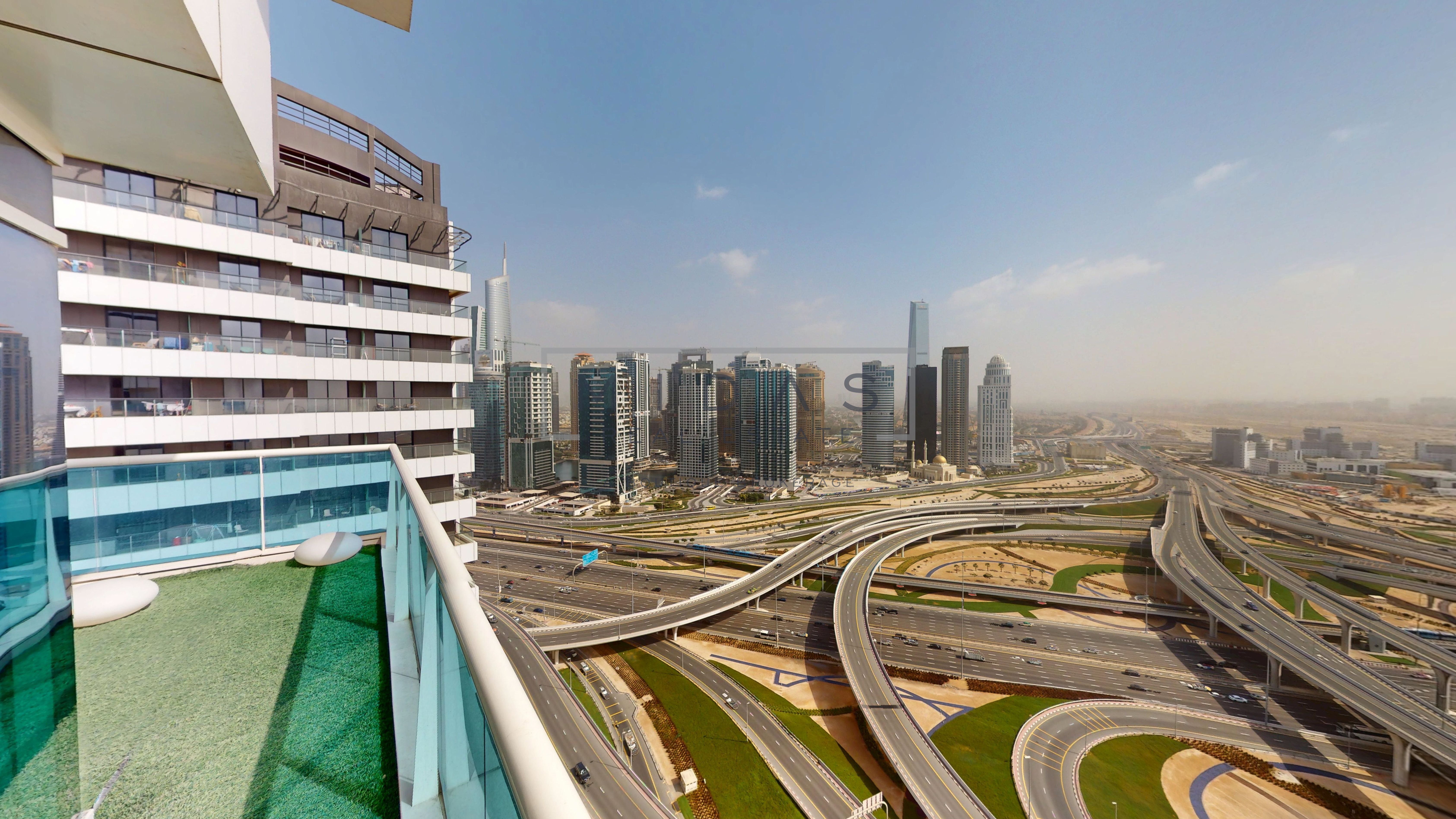 Spacious Penthouse | Prime Location | SZR Views