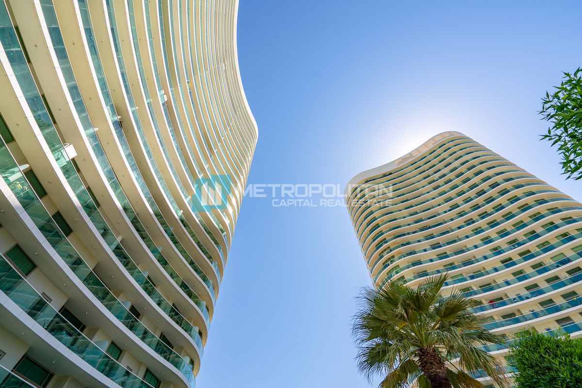 3BR With Huge Balcony | Closed Kitchen | Rented