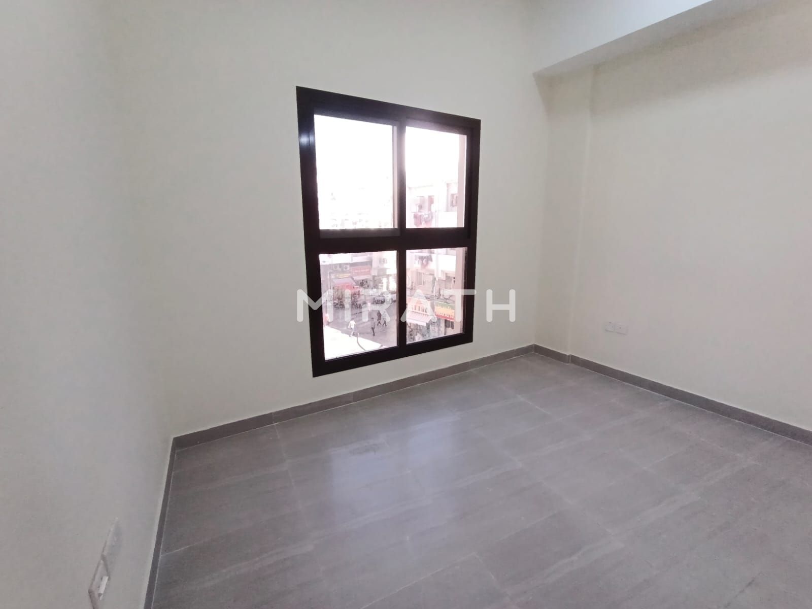 BRAND NEW STUDIO || PRIME LOCATION || FAMILY BUILDING || WITH BALCONY