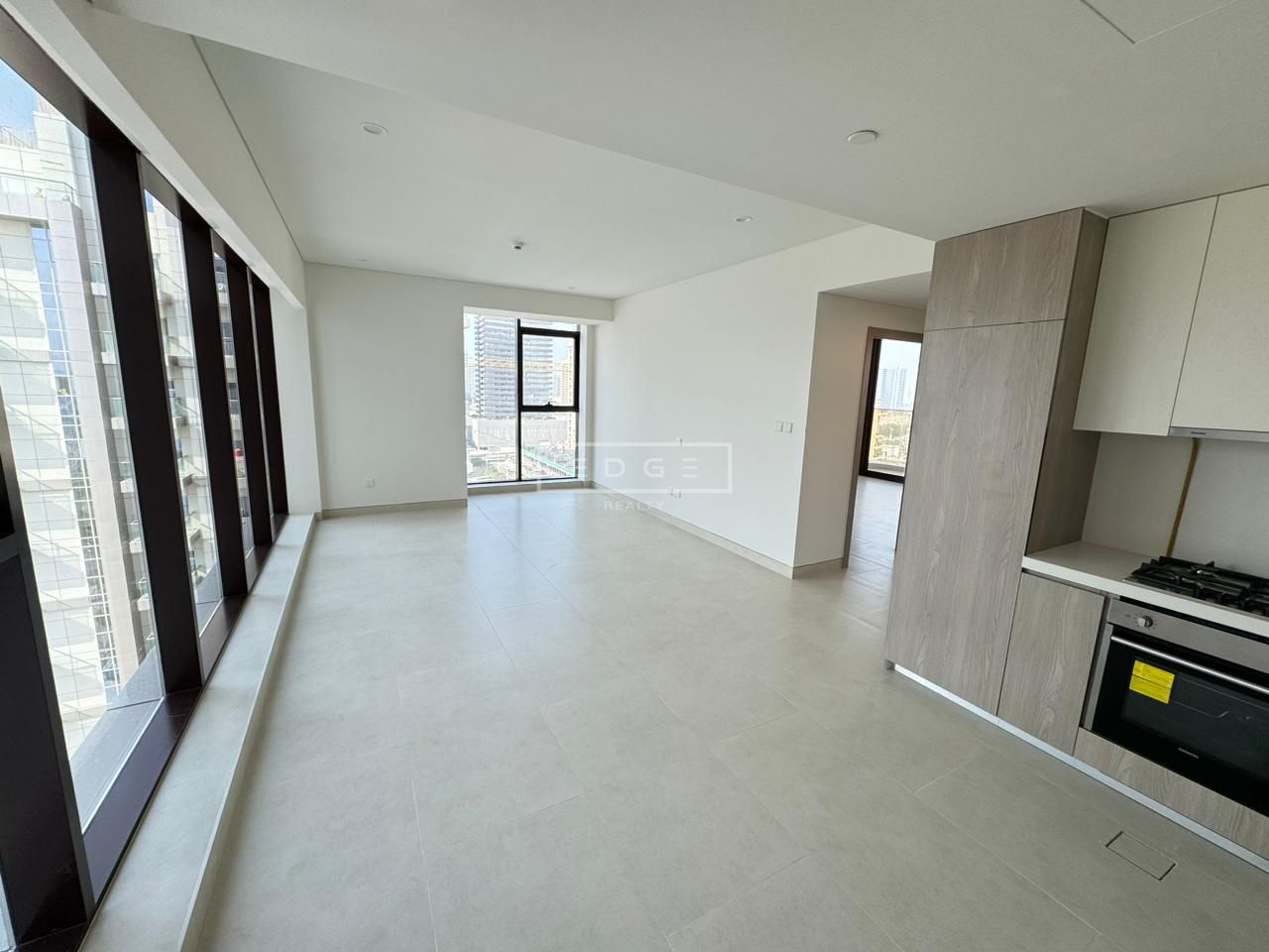 BRAND NEW | HIGH FLOOR | COMMUNITY VIEW