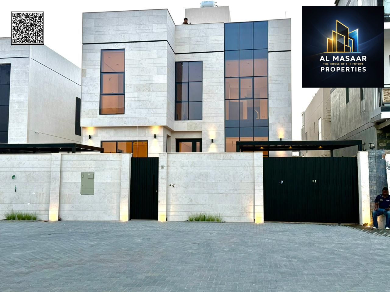 Freehold villa for all nationalities, with a ready-to-move-in rooftop and super deluxe finishing.