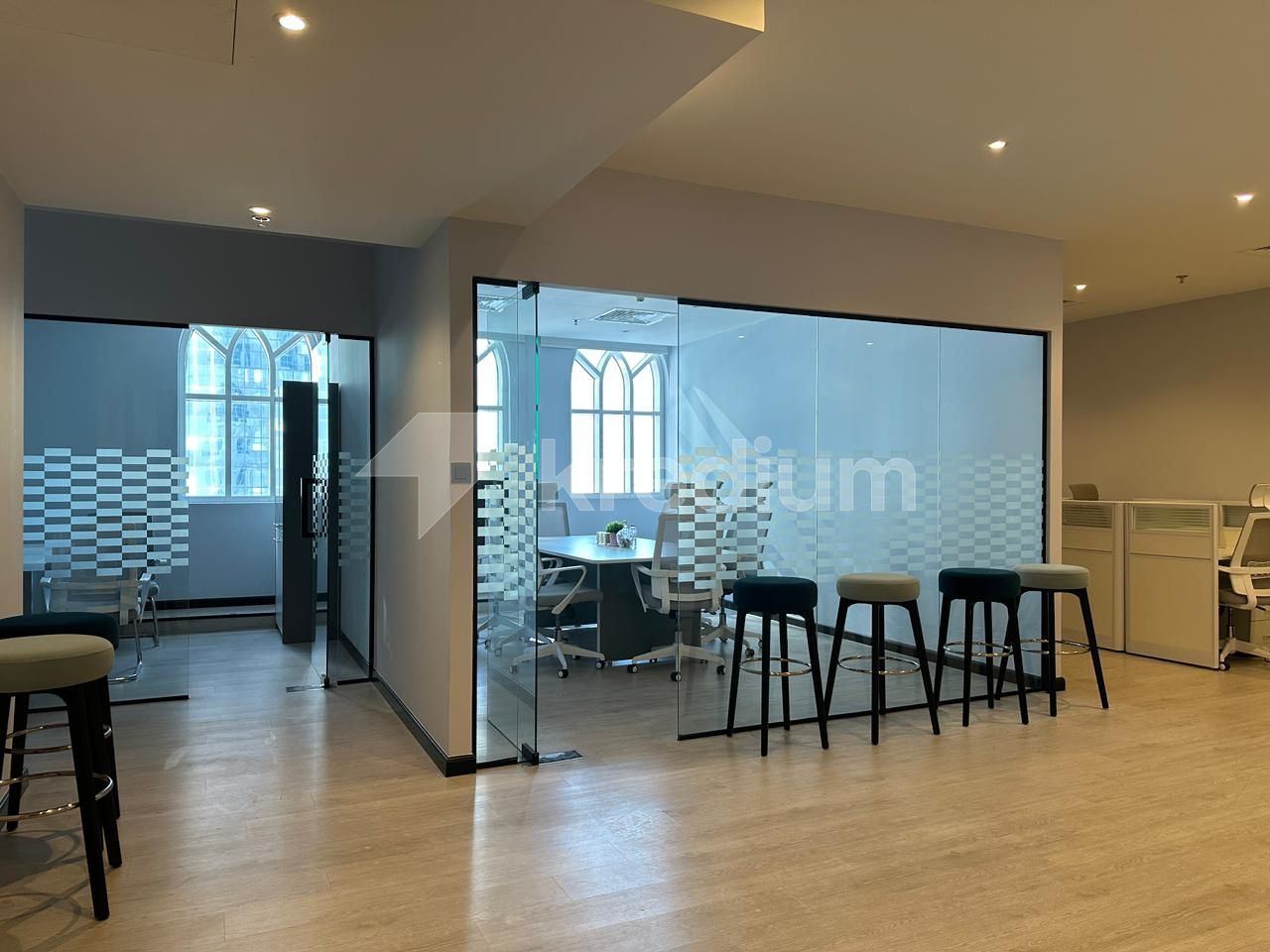 Near Metro | Glass Partitions | Modern Fit-Out