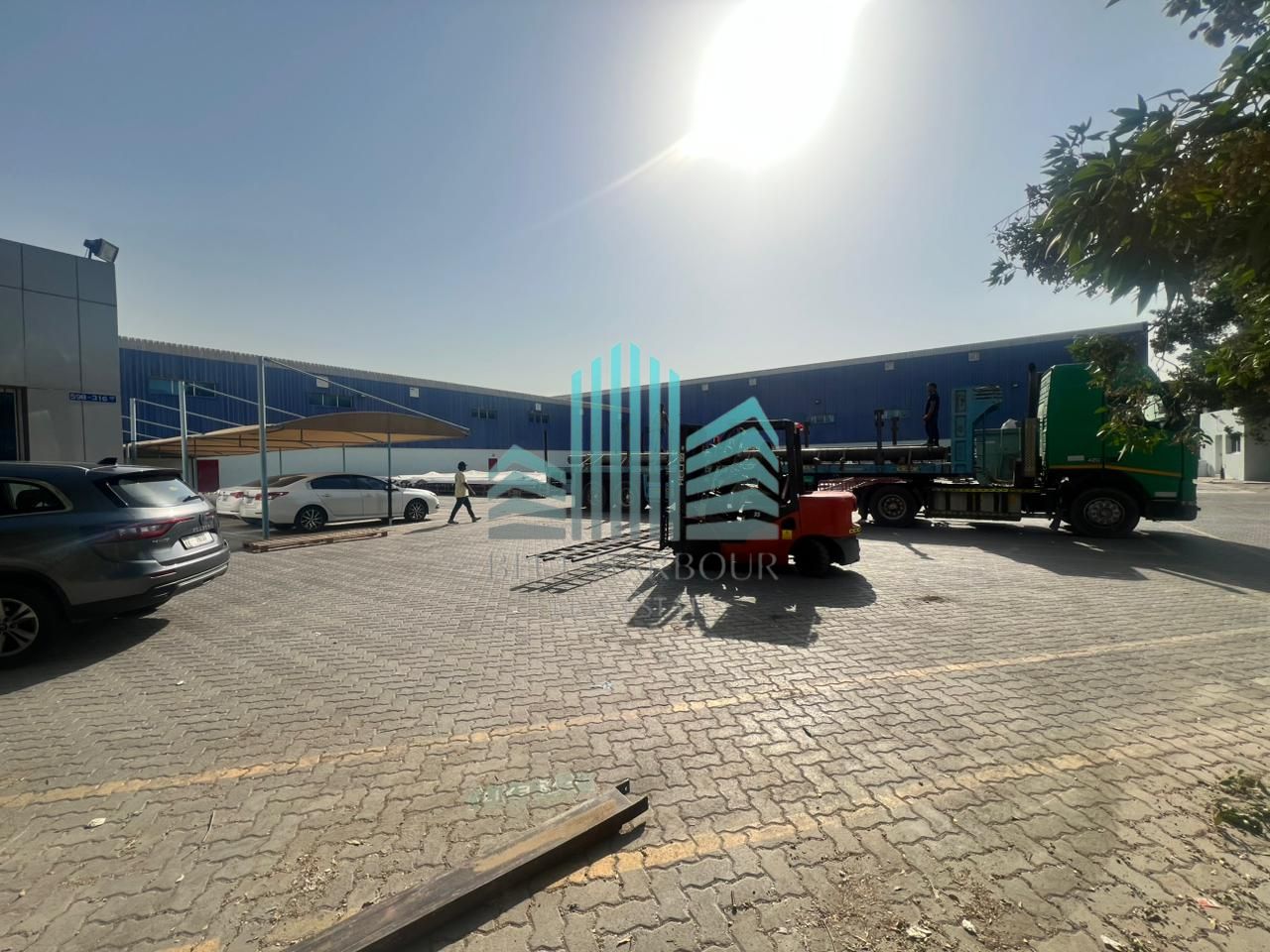 WELL MAINTAINED HUGE WAREHOUSE | WITH OFFICES AND HUGE PARKING SPACES