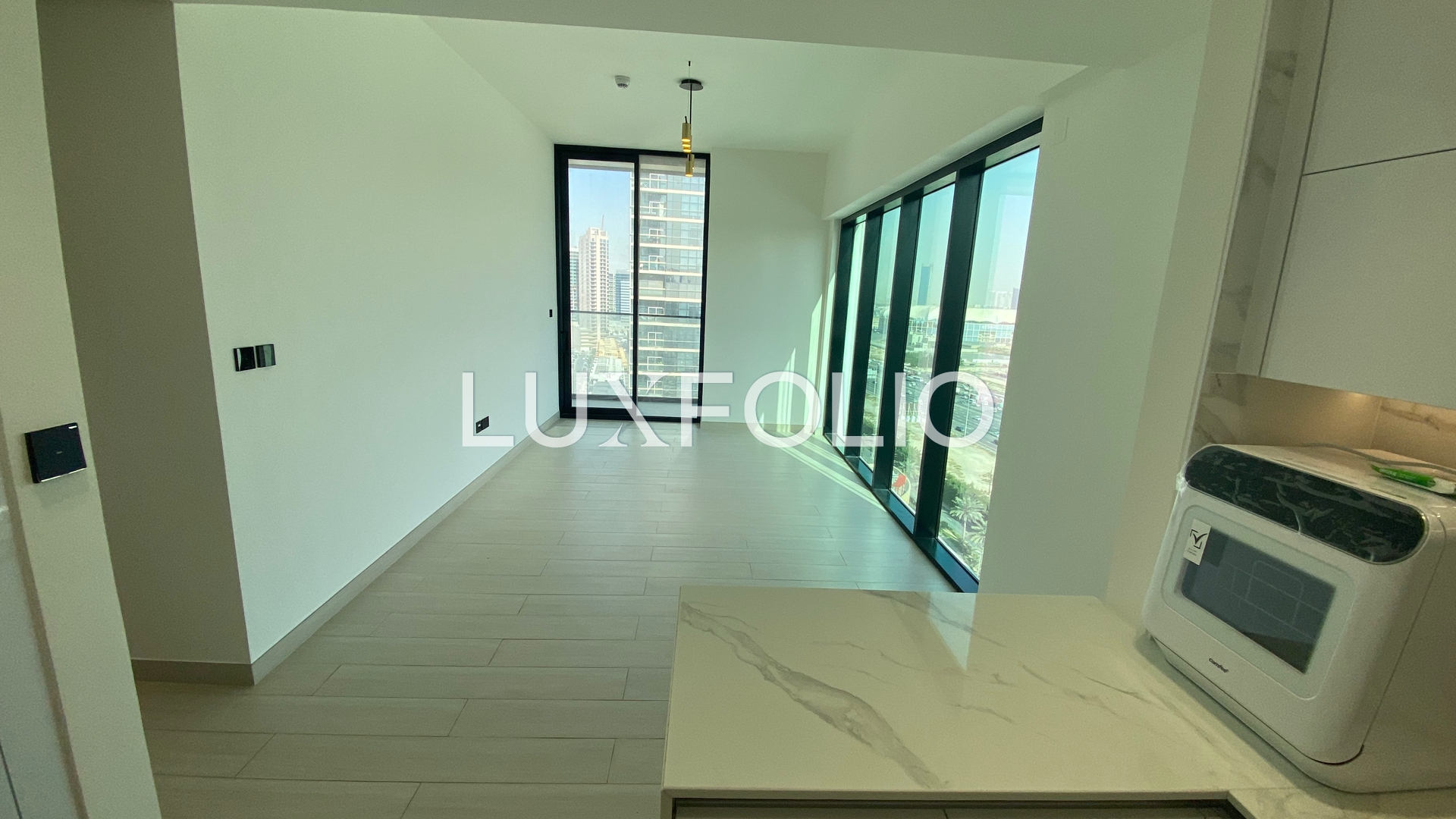 Vacant | Big Layout | Luxury Finish