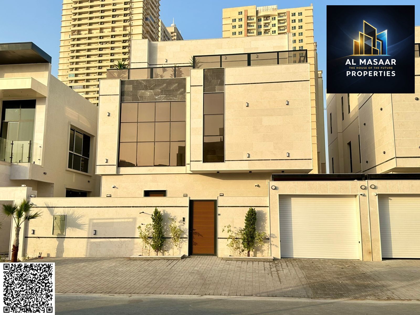 Corner villa for sale in Al Amrah area. 7 bedrooms, swimming pool, and roof terrace. Includes electricity, water, and air conditioning. Super deluxe f