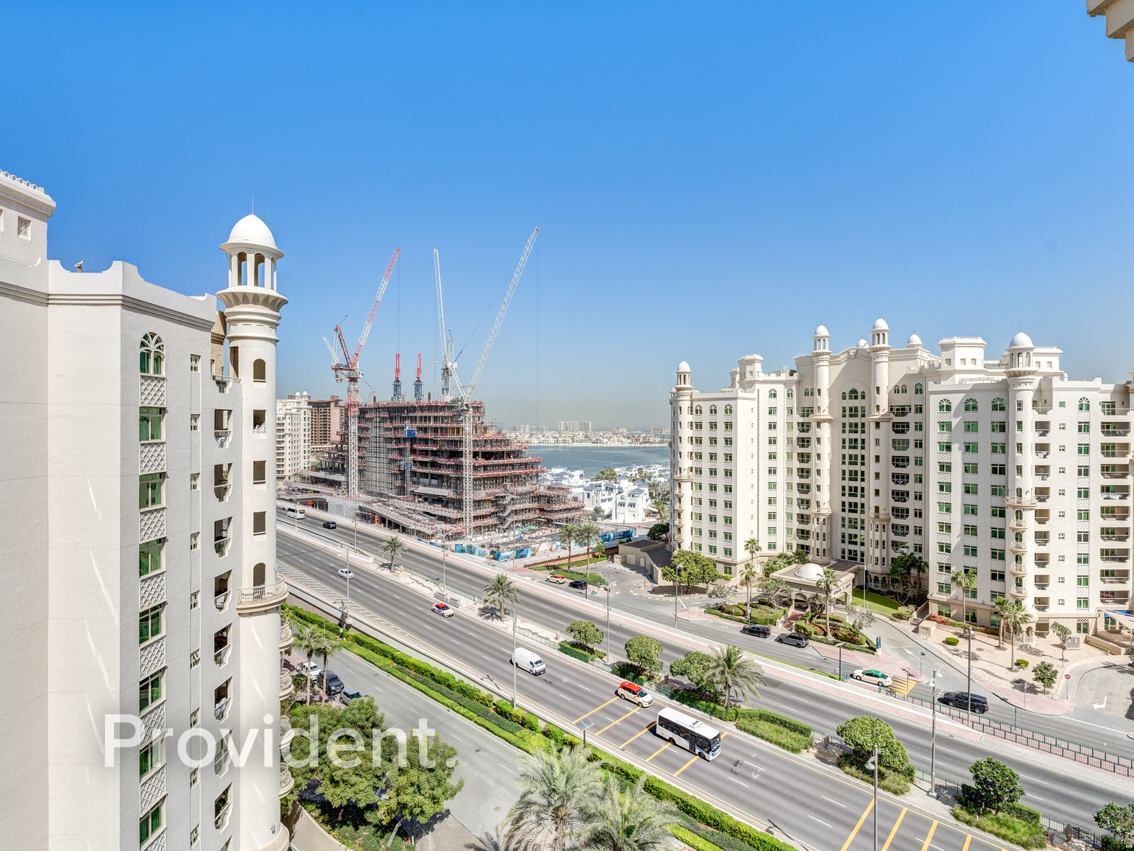 Exclusive | Renovated | Sea View | High Ceiling