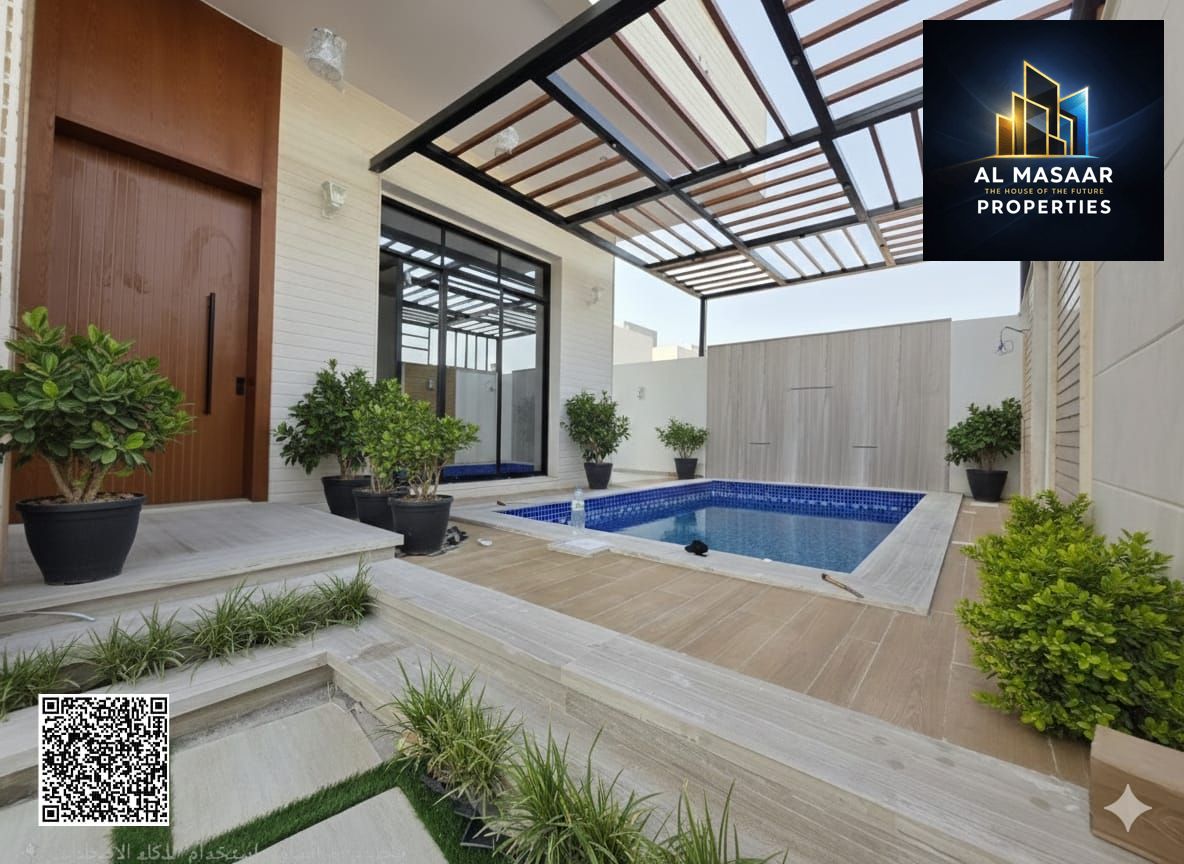 Opportunity to own a corner villa directly on the main road with a swimming pool, rooftop terrace, and space for elevator installation, at a special p