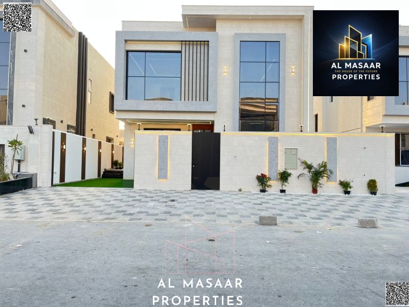 A very special opportunity: a villa with a pool and rooftop terrace at a special price, including registration and ownership fees.