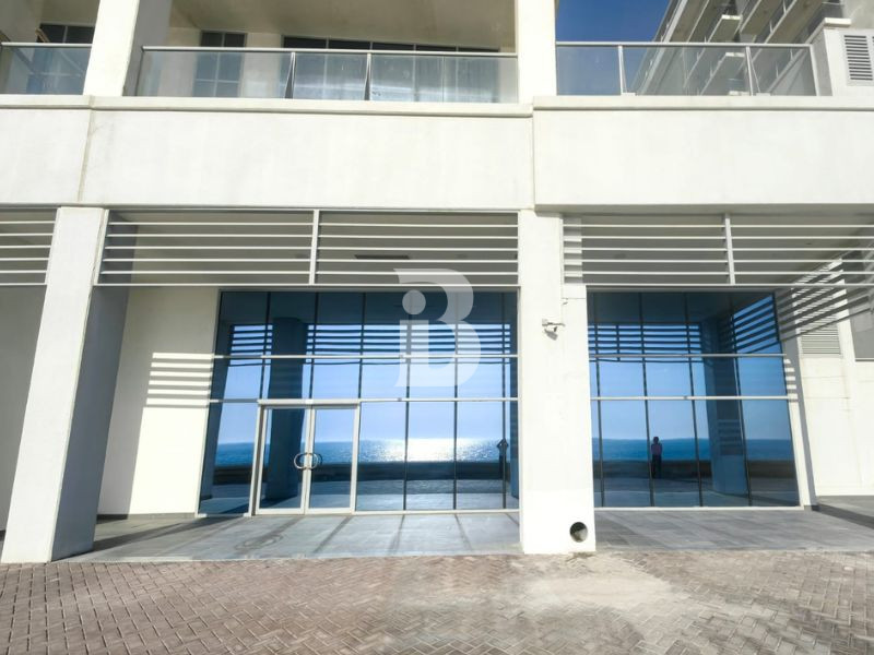 Prime Retail Space|Tenanted|Chiller Free|Sea-views