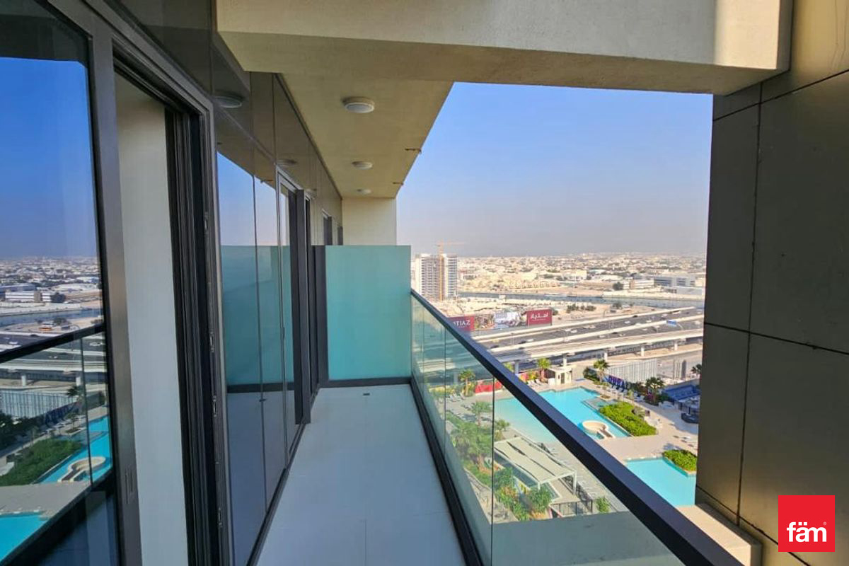 HIGH FLOOR | PRIME LOCATION | UNFURNISHD