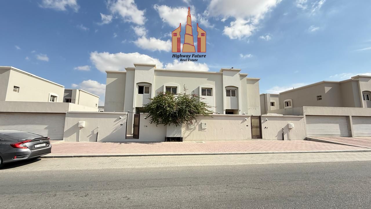 Lavish 4bhk villa with maid room+wardrobe just 115k