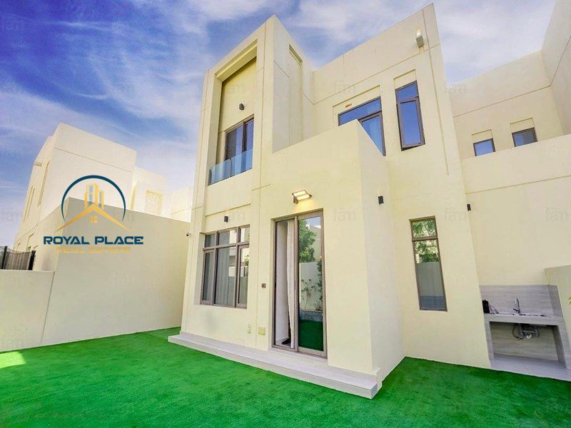 3BR+Maid | Perfect Location | Large Corner