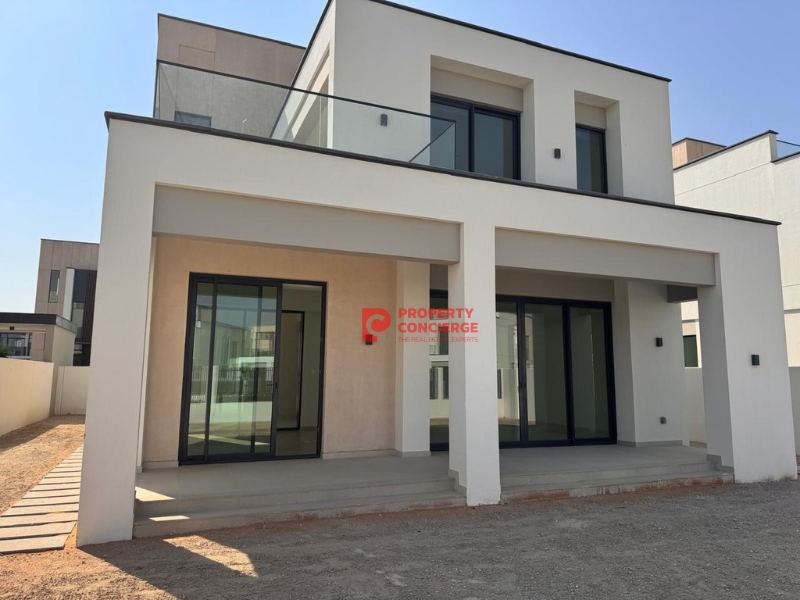 Vastu I Brand New |To Central Park|Ready T o Move|