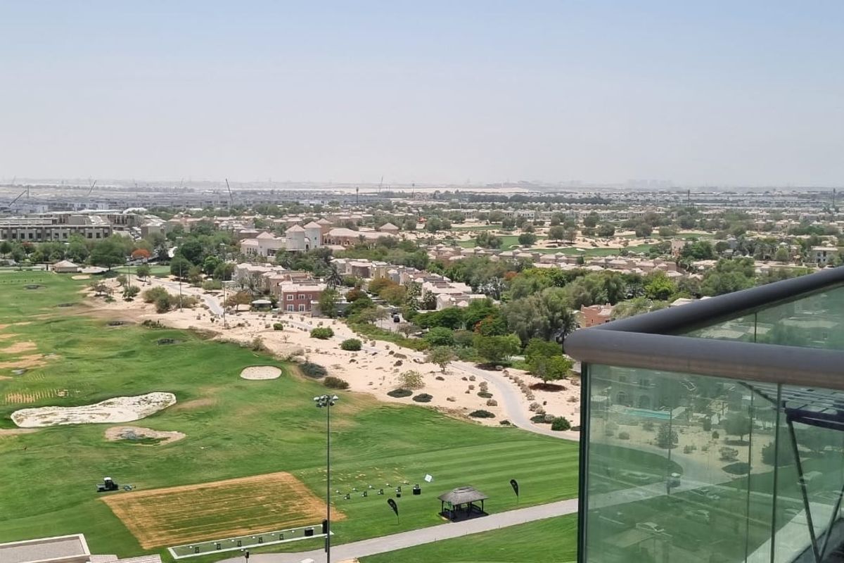 Spacious 1 bedroom | Golf View | Great ROI