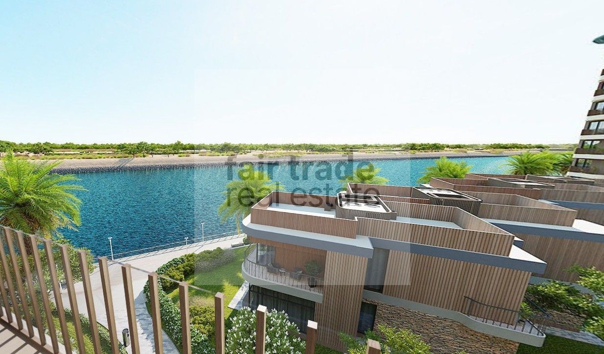 Full canal view / First row building / Best priced