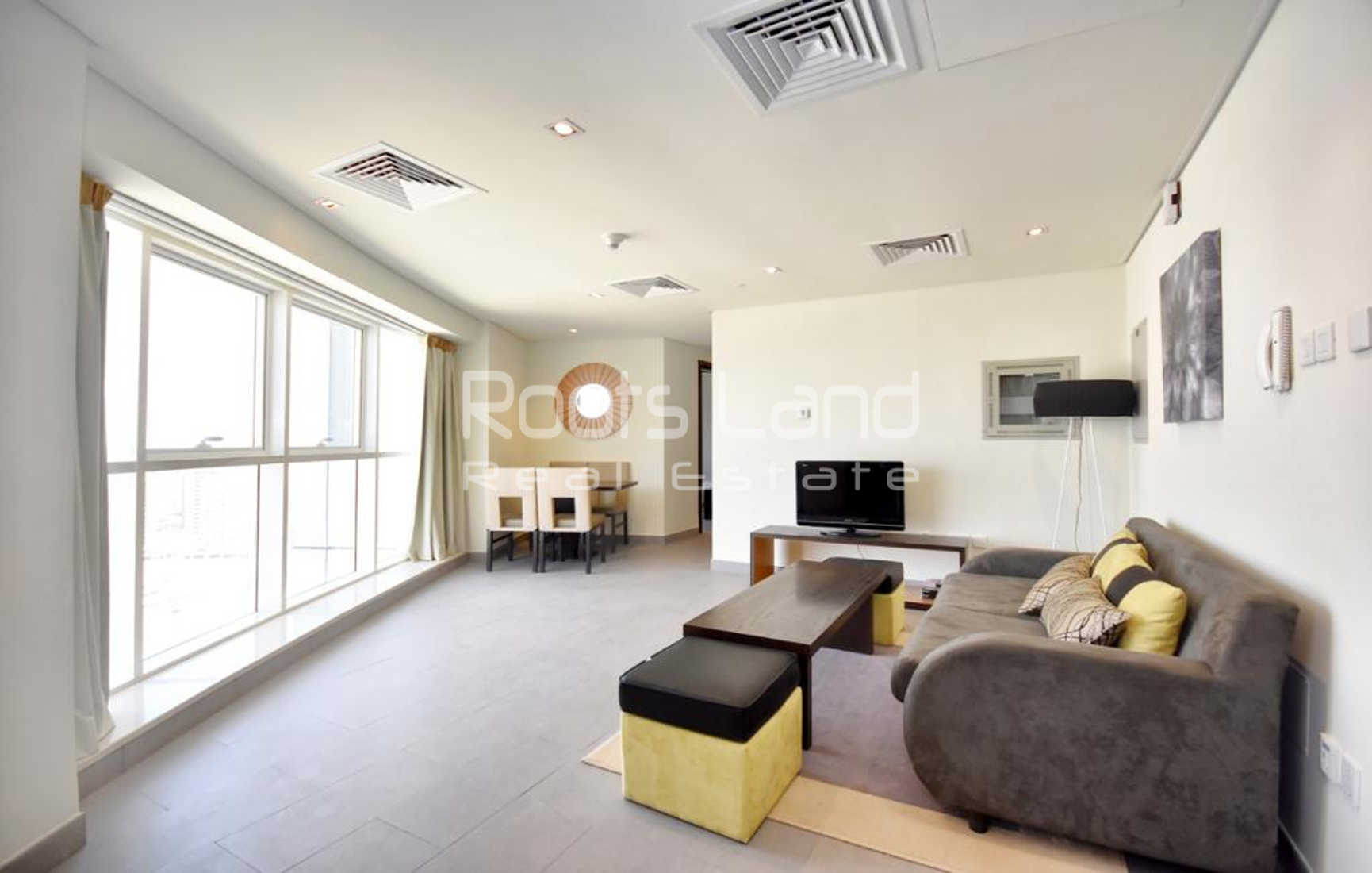 Contemporary 2BR Apartment |Stunning Skyline Views