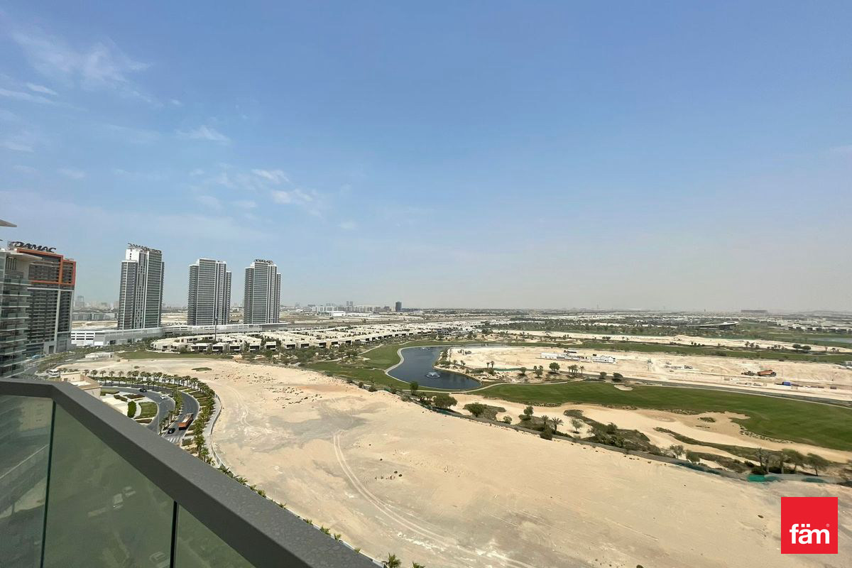 Golf View / High Floor / Vacant Soon/ Negotiable