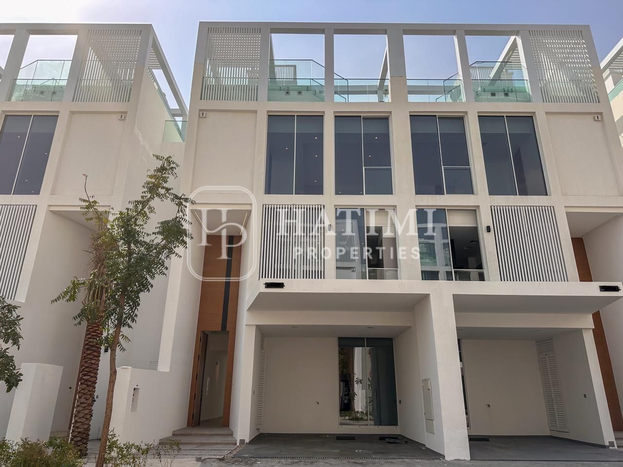 Brand New 4BR+Maid | Private Lift | Rooftop Poo