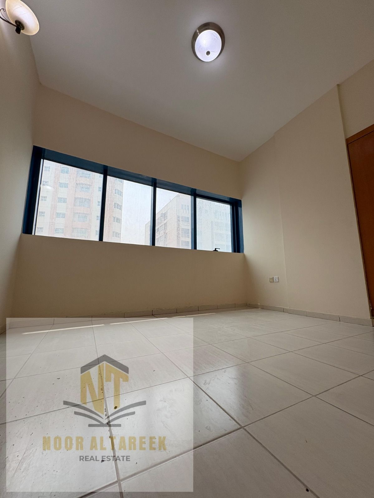 Al-Rawla - a distinctive residential offer, two bedrooms, a living room, two bathrooms with a balcony.