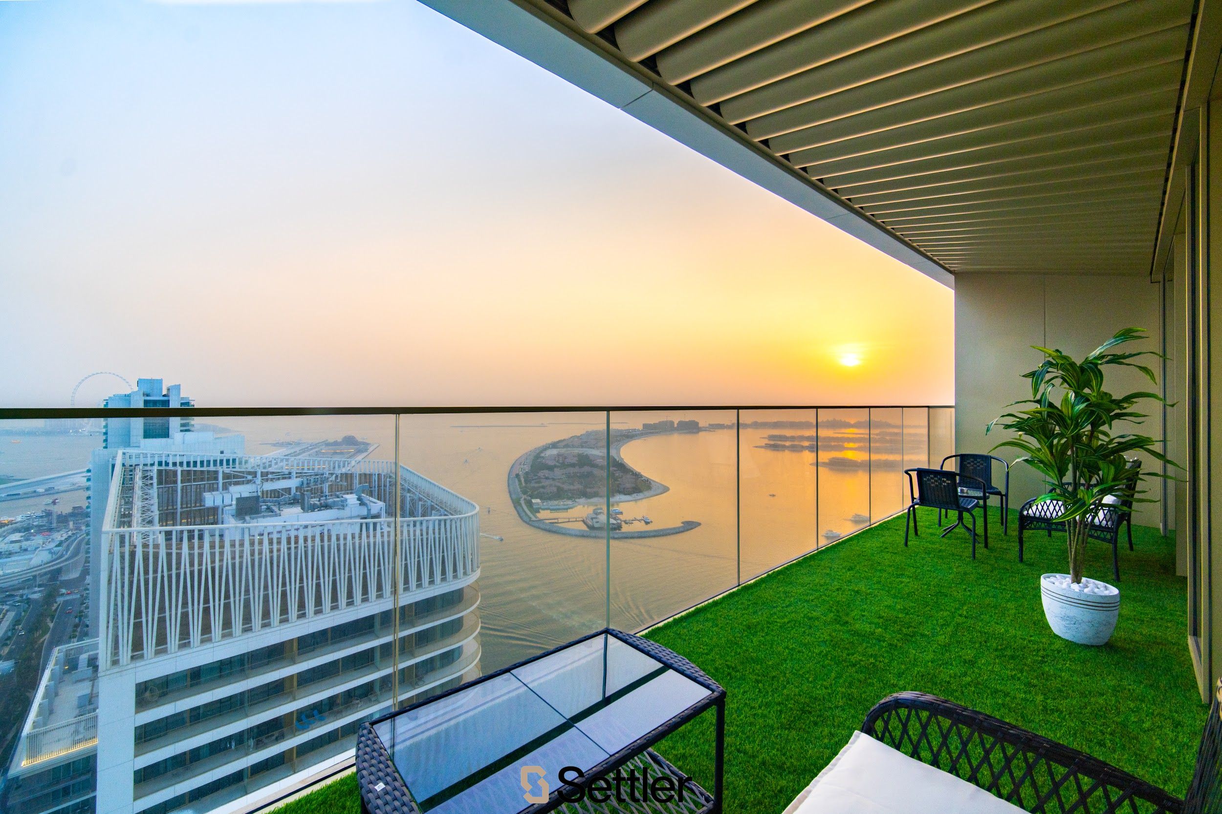 Luxury 1BR | 33rd Floor | Panoramic Sea & Palm Views