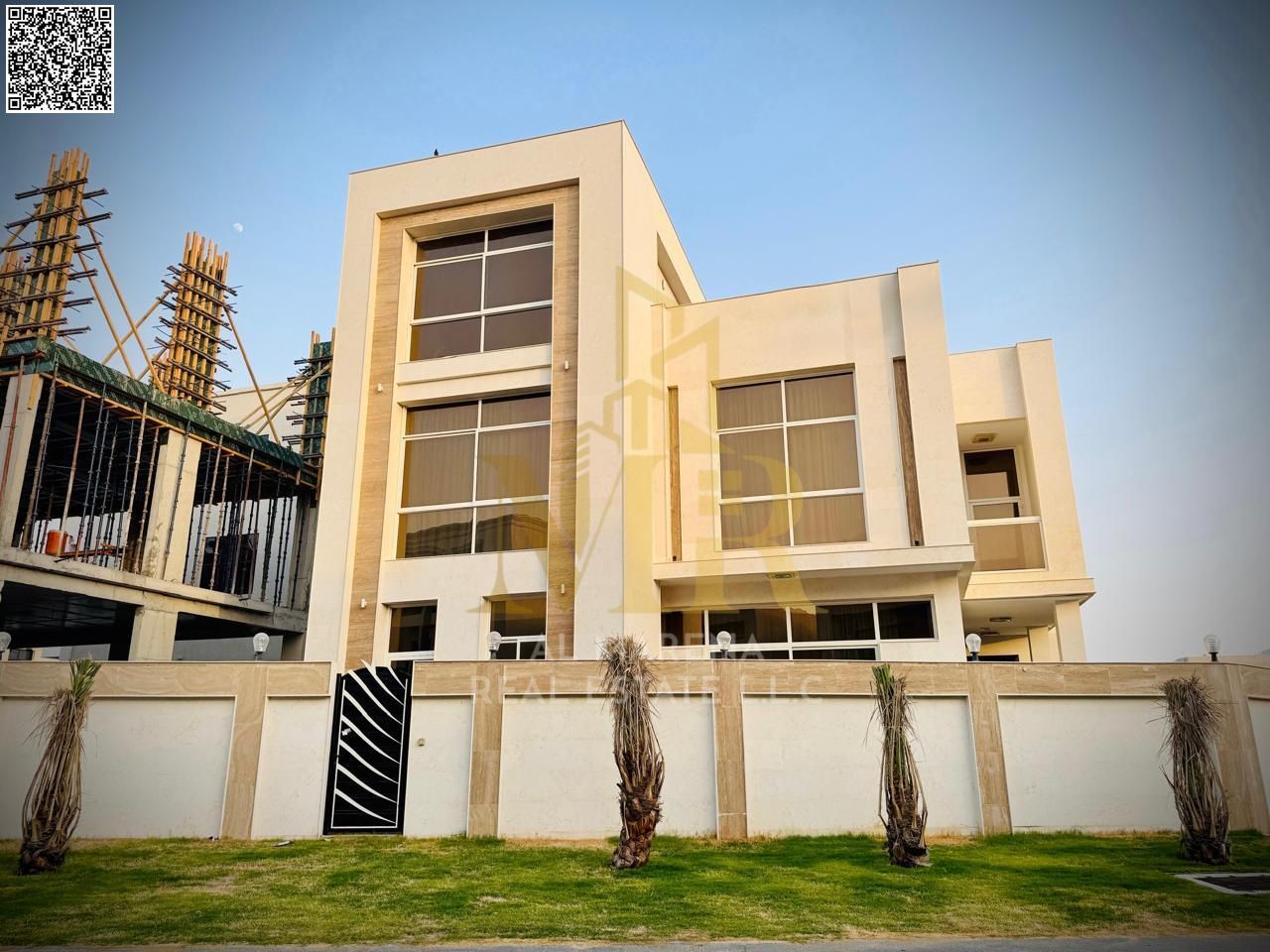 A villa with a price including electricity, water and air conditioning on the main street, ready to move in, in the most prestigious areas of Ajman. F