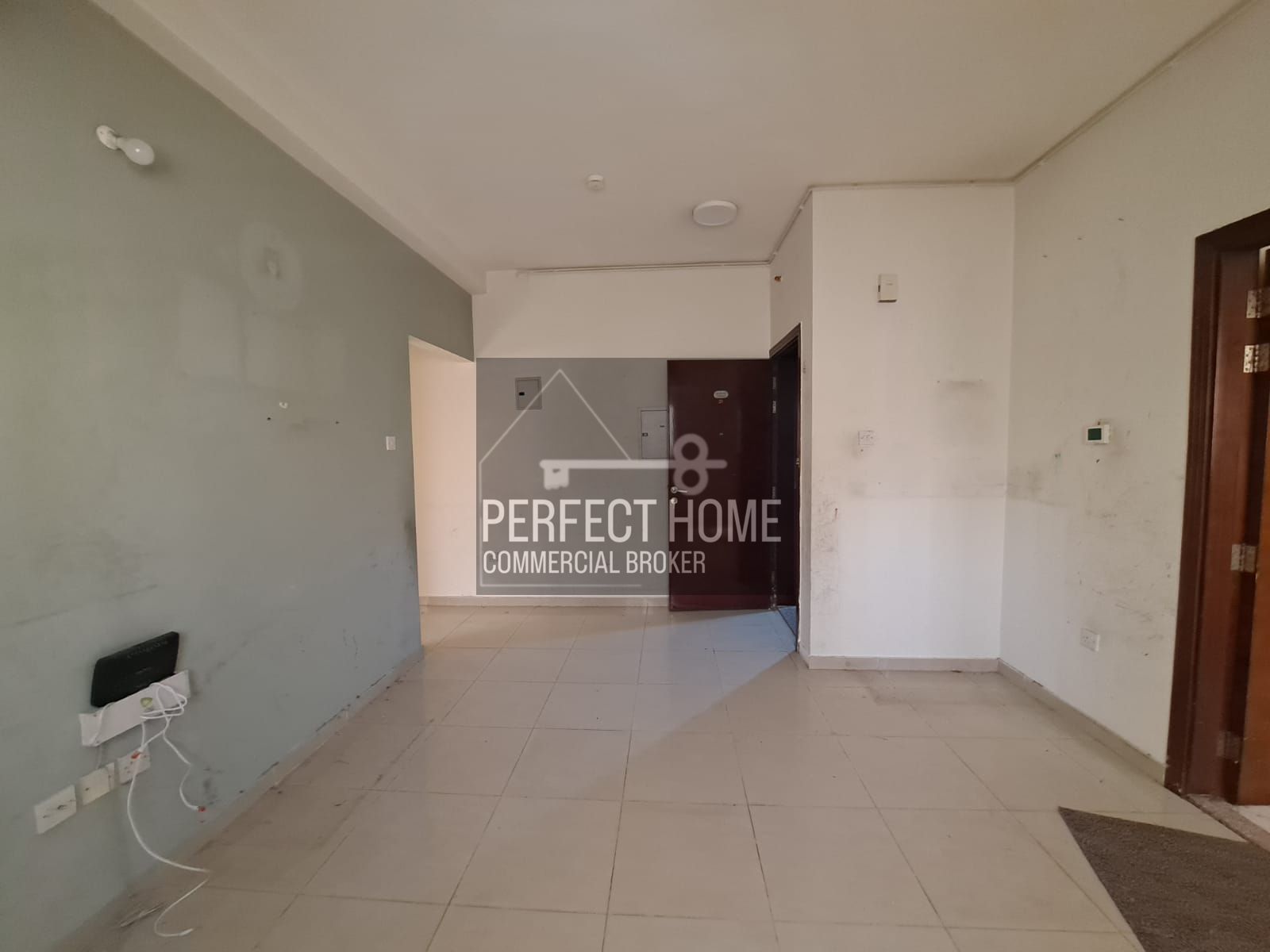 AVAILABLE O1BHK FLAT APARTMENT IN NABBA AREA SHARJAH