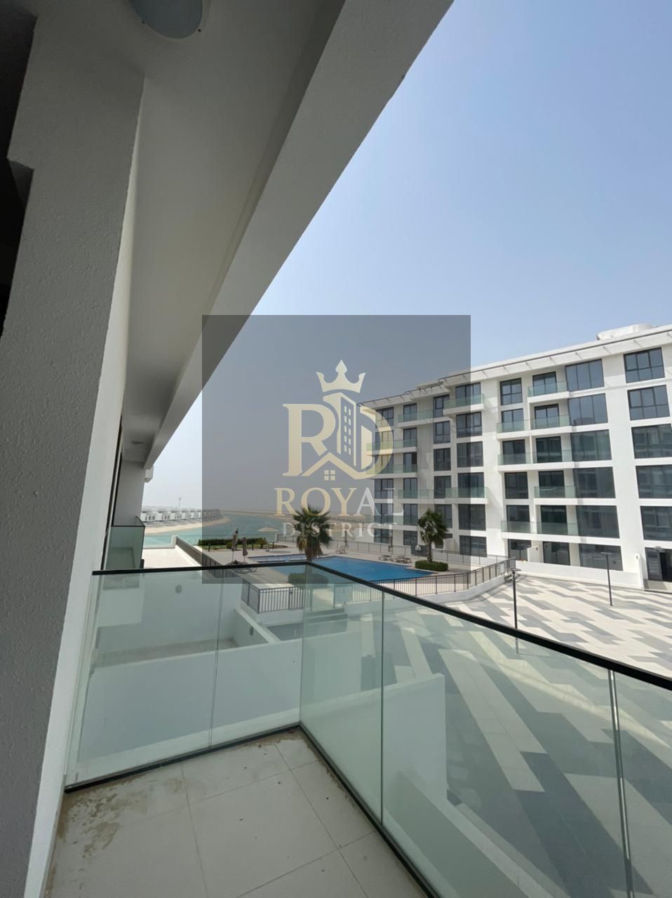 STUNNING WATERFRONT VIEW | 1 BEDROOM APARTMENT | STYLISH FINISHING | MODERN DESIGN | PRIME LOCATION