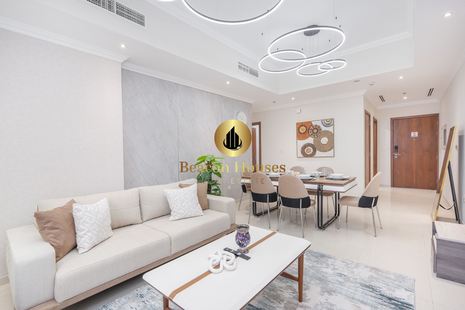 Fully Furnished 2BR | Prime Downtown | Pool View