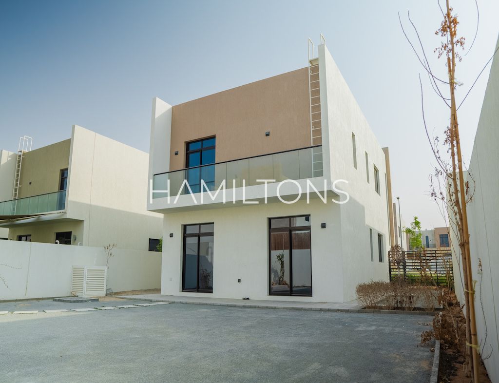 Exclusive Villa | Prime Location | Resale
