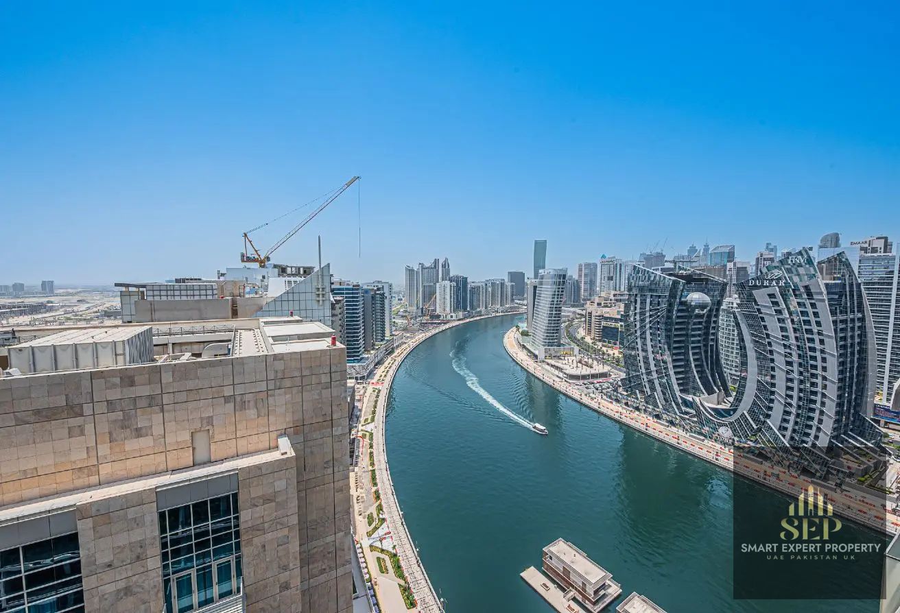 Luxury 1BR | High Floor | Canal View | Vacant