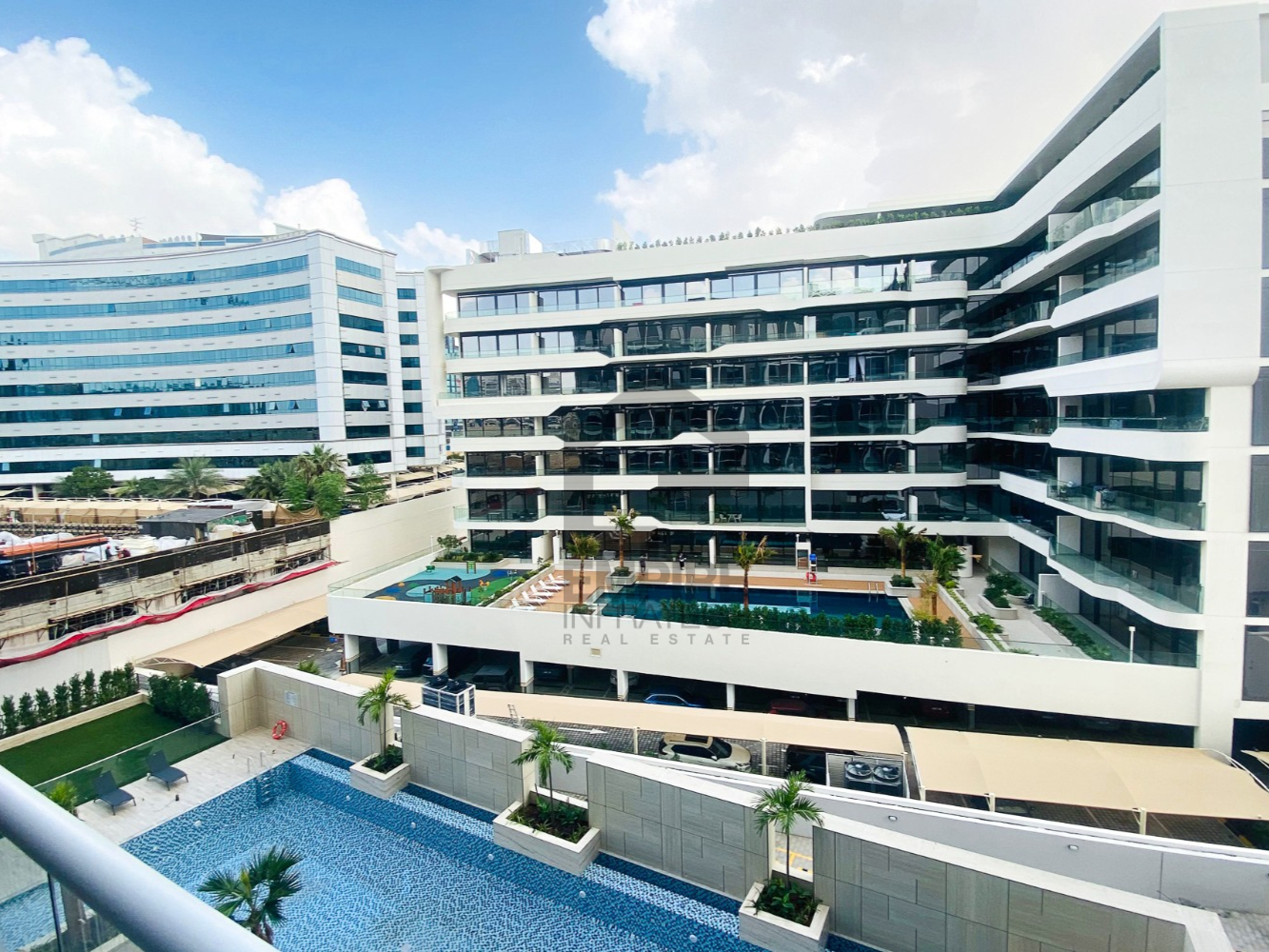 Multiple cheques | Spacious Layout | Fully Bright