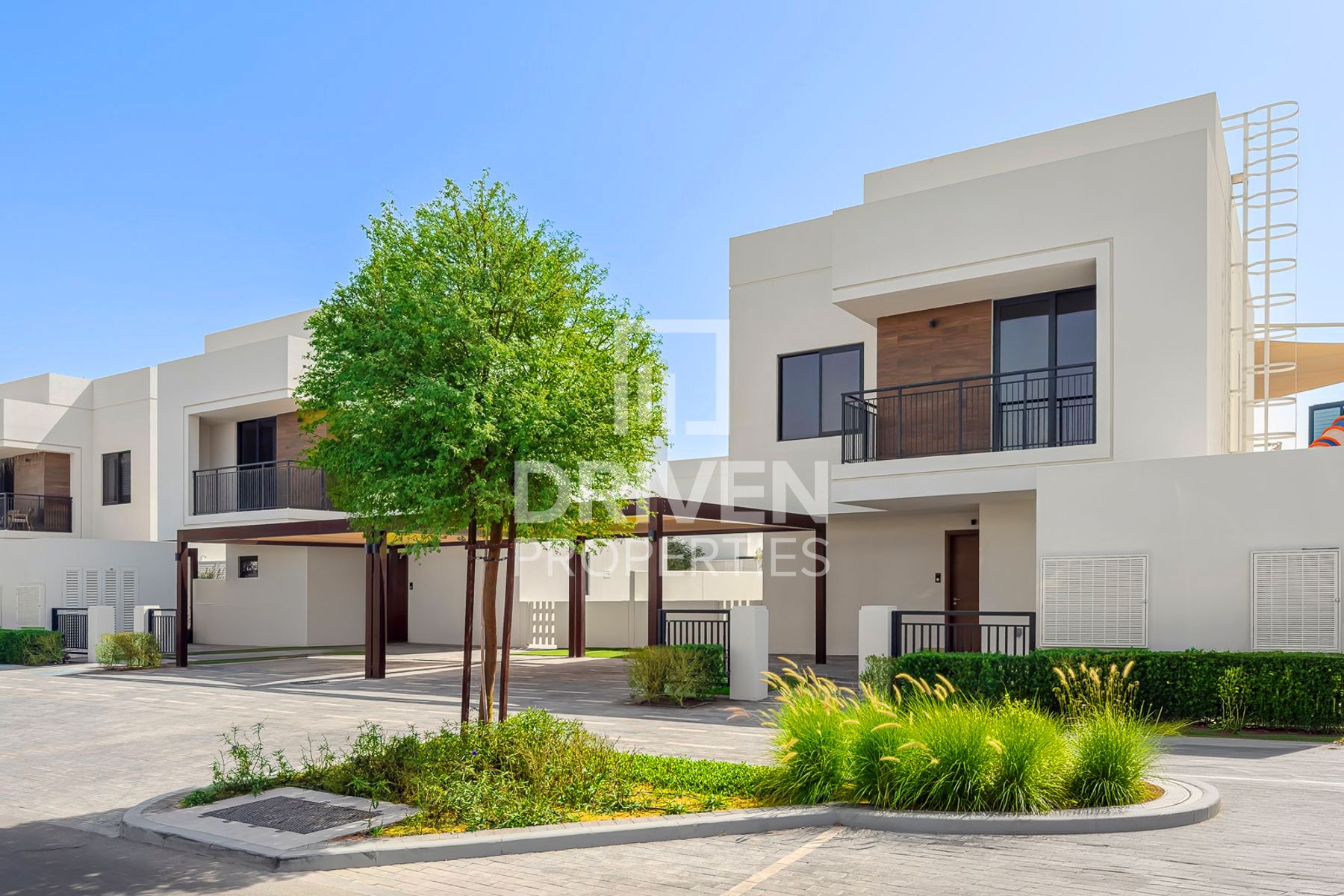Premium 4BR Single Row Villa | Ready to Move In