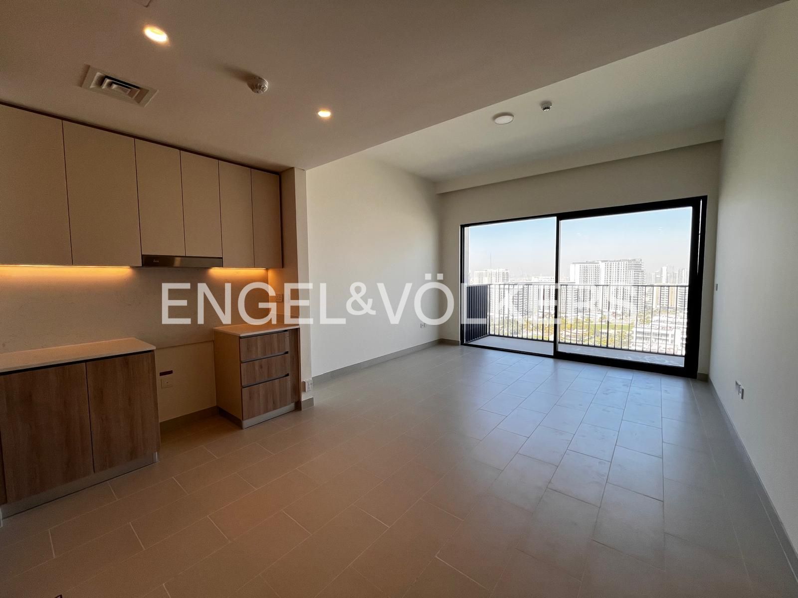 Park View | High floor | Vacant