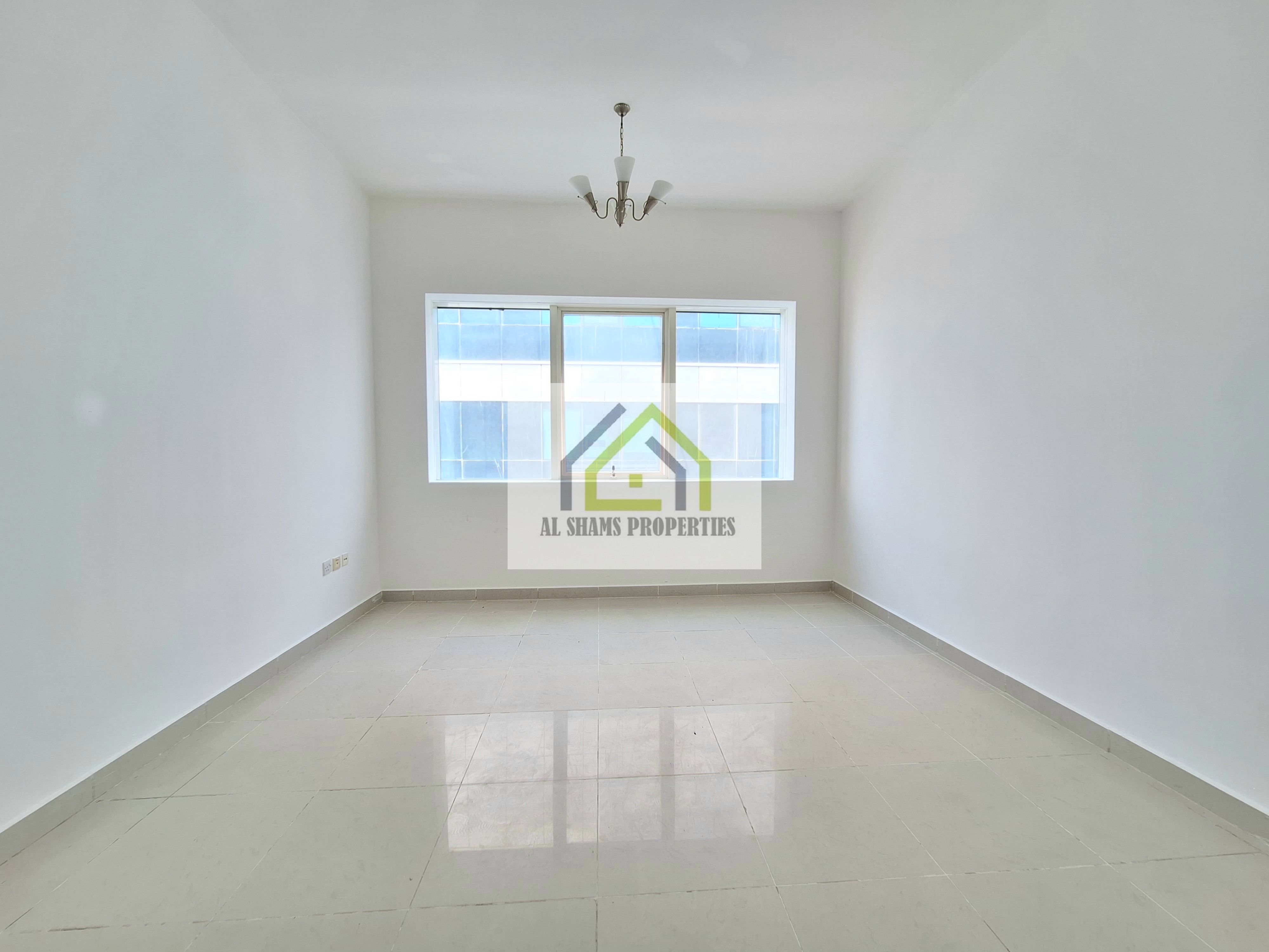 Parking Free Spacious 2BR Apartment With Wardrobes.