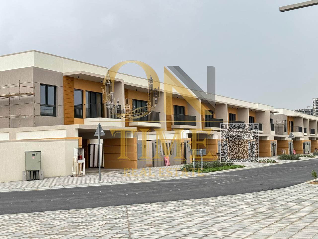 Immediate occupancy |PRIVATE GATED COMMUNITY | Freehold townhouse | Prime location | Below market price | Convenient monthly installments |
