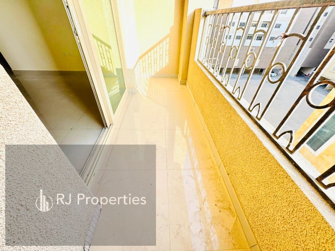 Spacious 2 BR apartment - balcony - wardrobe - srorage room - cover parking - bright