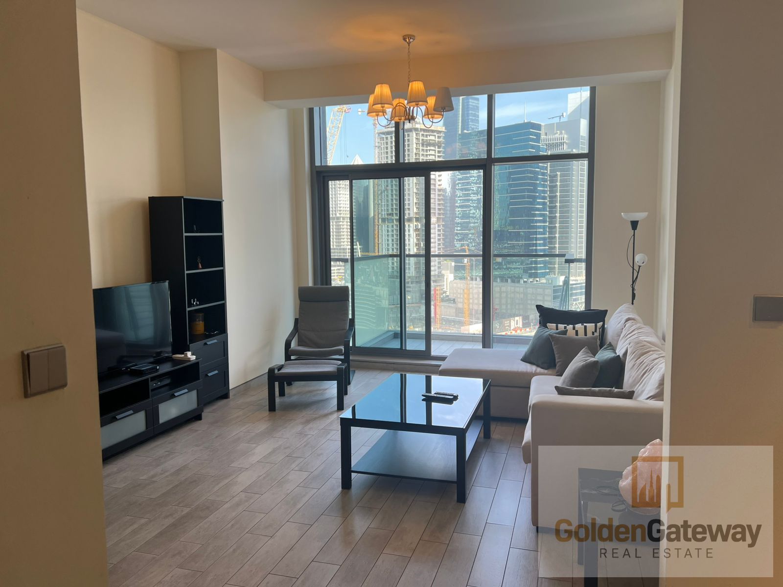 Lake View | Fully Furnished | Best Deal
